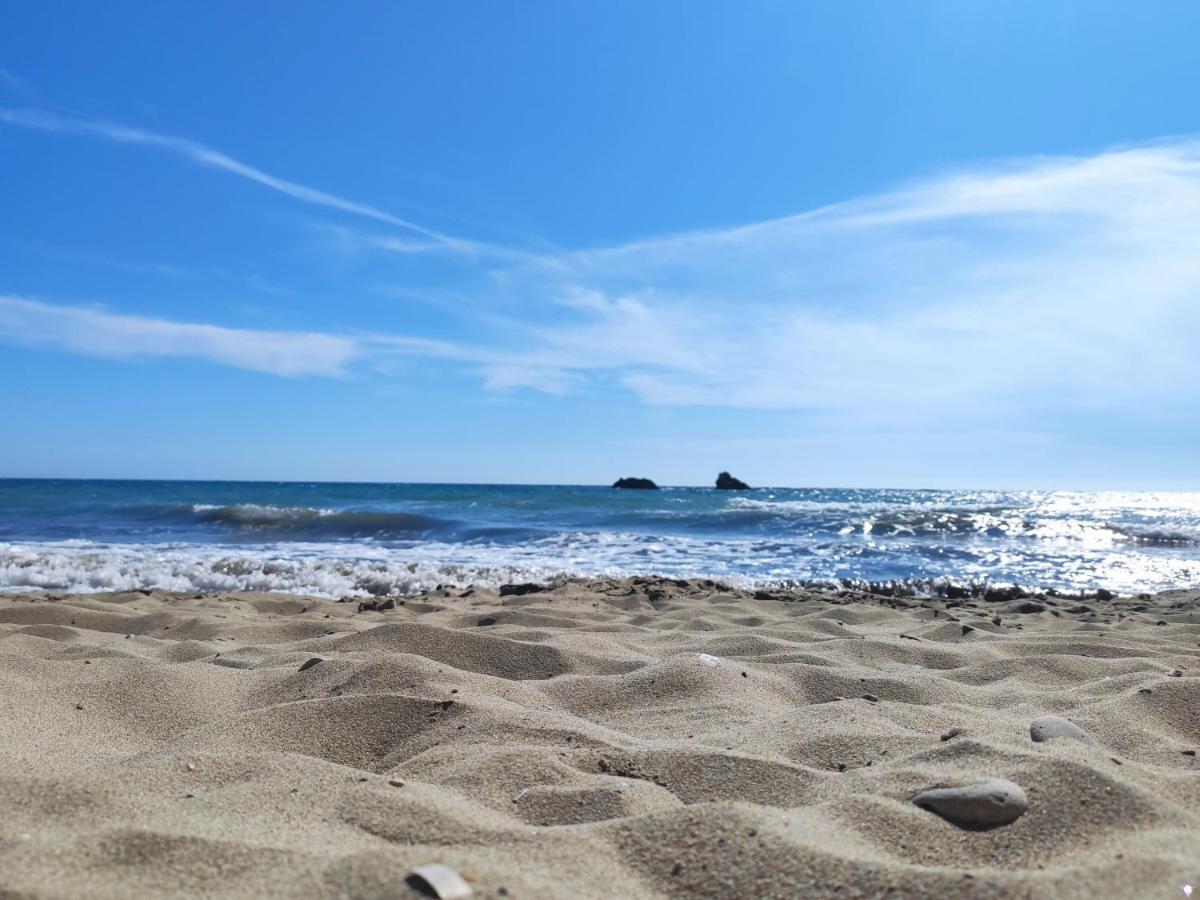 Tetraktys Estate Beachside Υδωρ Ágios Matthaíos Kültér fotó